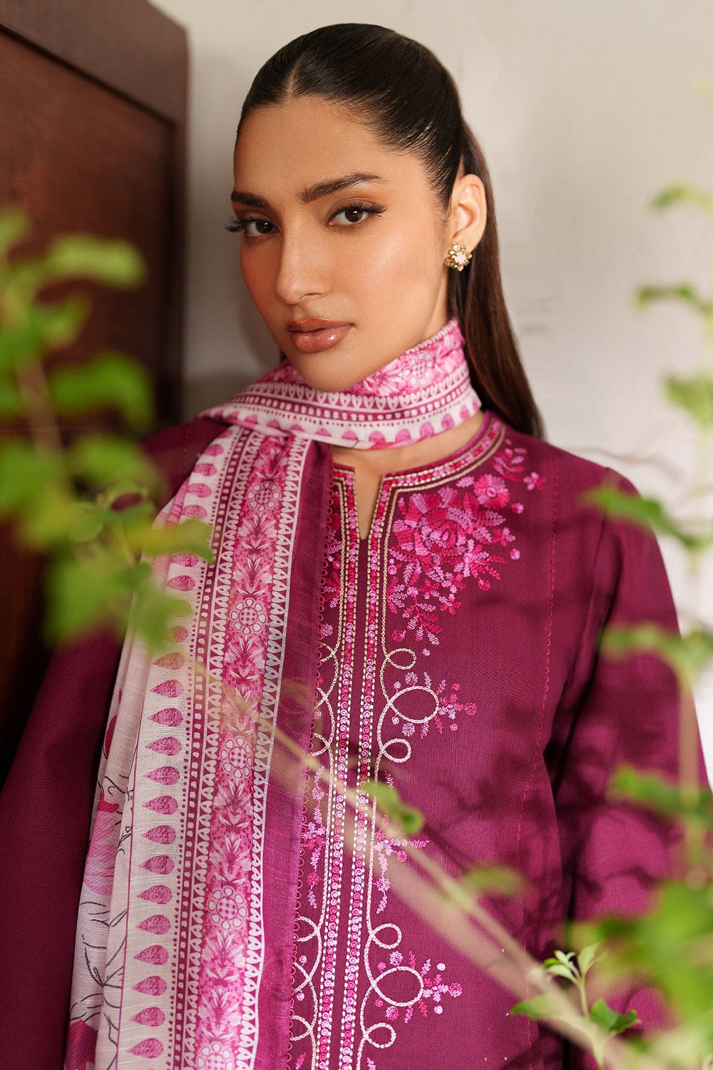 DHANAK EMBROIDERED 3 PIECE SUIT ZS 17333